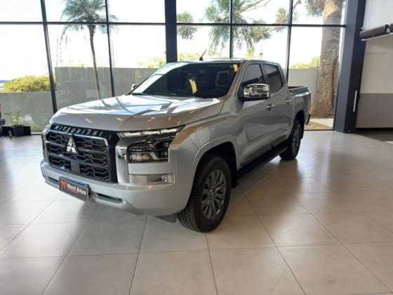 MITSUBISHI TRITON 2.4 BITURBO DIESEL CD HPE 4X4 AUTOMÁTICO